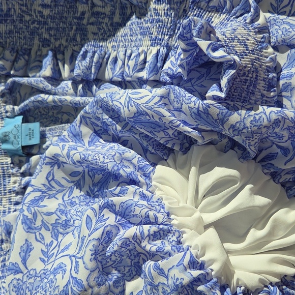 CeCe Floral Print Blouse in Blue and White - Picture 9 of 10